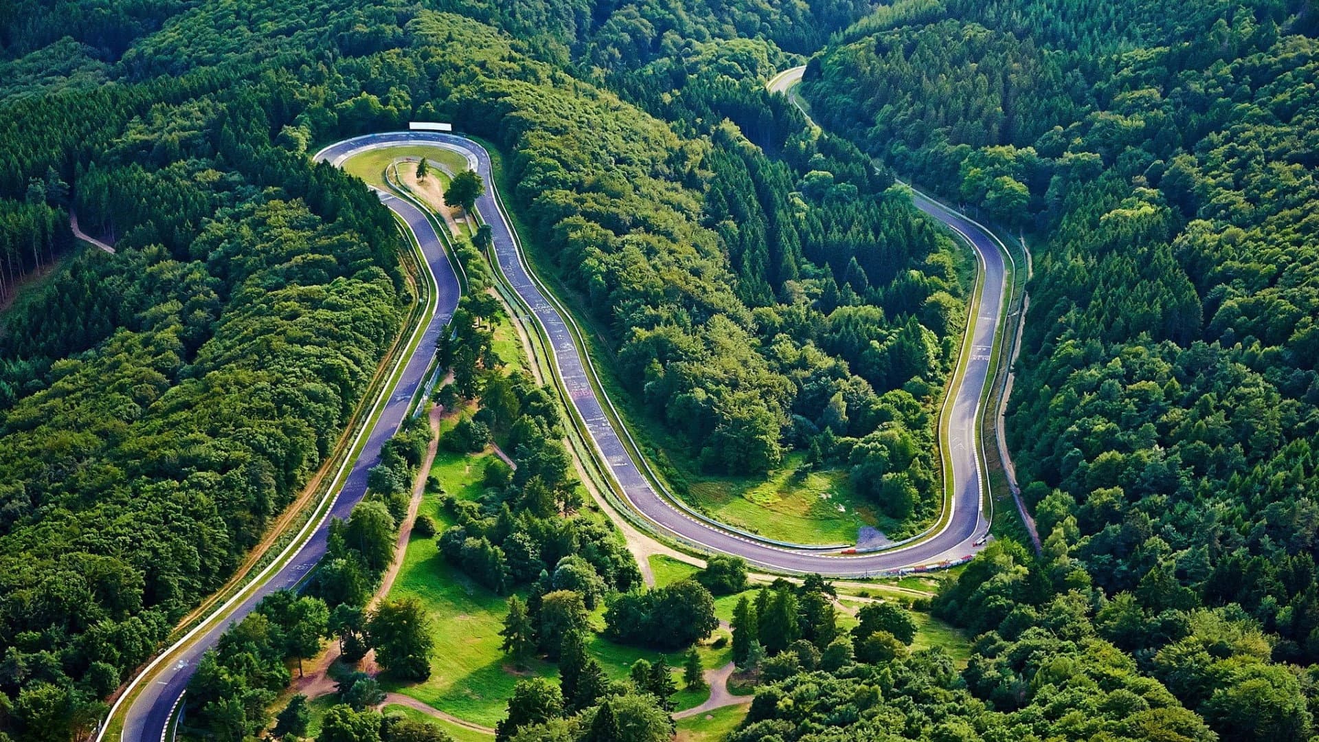 Nürburgring - 100 Jahre grüne Hölle